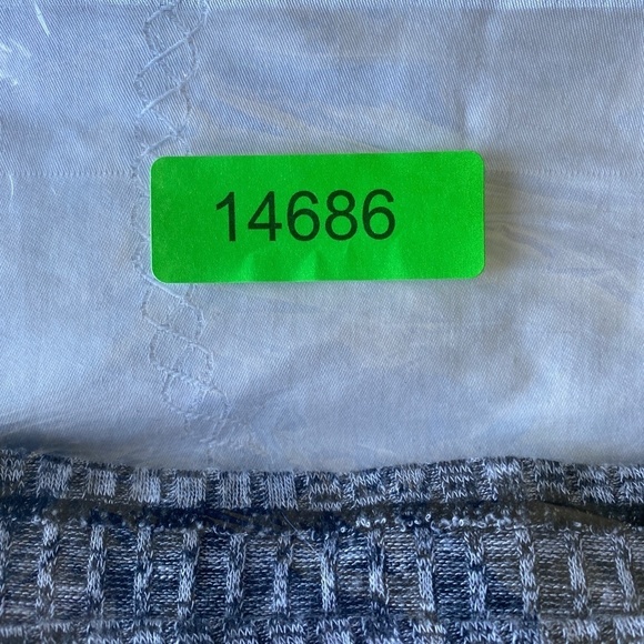 Suzy Shier Women's Gray/Black Knit Short Sleeve Sweater Top Medium Office Boxy - Picture 12 of 12